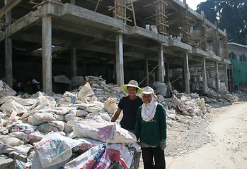 Image showing Burmese workers - EDITORIAL ONLY