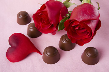 Image showing Roses & Chocolates