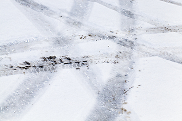 Image showing car tire in the snow