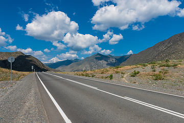 Image showing Chuysky trakt road in the Altai mountains.