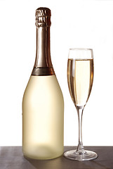 Image showing Two glasses of champagne 