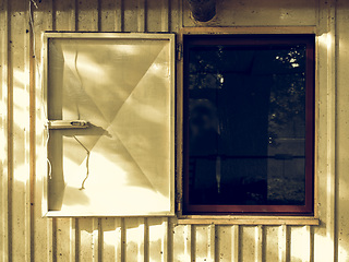 Image showing Vintage looking Prefab house