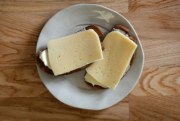 Image showing sandwich with cheese