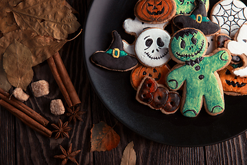 Image showing Ginger biscuits for Halloween