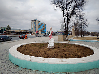 Image showing Sculpture of a girl.