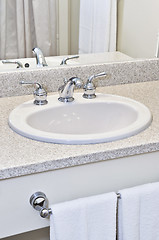 Image showing Bathroom sink