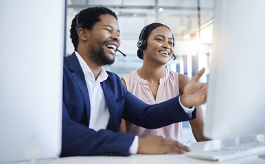 Image showing Man, black woman or computer training in call center office, crm consulting startup or b2b telemarketing sales company. Smile, happy or learning intern on consultant tech with contact us mentor help