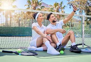 Image showing Man, woman or phone selfie on tennis court in fitness game, workout match or competition challenge training. Smile, happy or tennis team, friends or fitness people on social media mobile photography