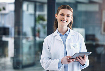 Image showing Telehealth, tablet or portrait of happy doctor in hospital with research to search for medicine on online media. Woman, smile or medical healthcare professional browsing on tech app to chat in clinic