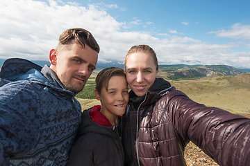 Image showing Selfie of family in mountain