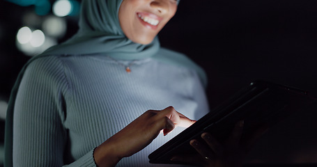 Image showing Tablet, night smile or balcony woman reading positive social network feedback, customer experience or ecommerce. Brand monitoring data, Islamic or Muslim media worker analysis of online survey review