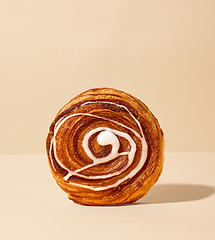 Image showing freshly baked sweet cinnamon roll