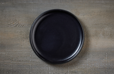 Image showing empty black plate