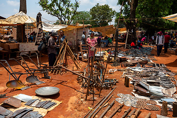 Image showing Street market in Mandoto city, with vendors and ordinary people shopping and socializing.