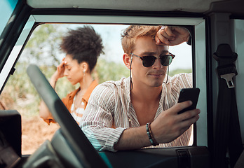 Image showing Couple lost, road trip and stress with smartphone worry about gps 5g communication to get location help online. Summer safari holiday, confused people in desert and frustrated on vacation together