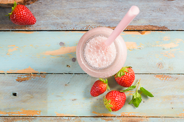 Image showing Healthy strawberry smoothie