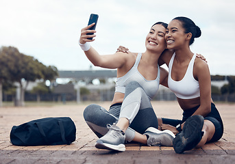 Image showing Friends, women and selfie for training in park, urban or outdoor while happy together in city. Smartphone, photo and girl with smile for exercise, wellness and workout for social media in Los Angeles