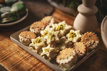 Image showing Glazed linzer Christmas cookies