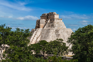 Image showing Mayan pyramid Pyramid of the Magician Adivino in Uxmal, Mexic