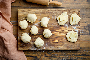 Image showing yeast dough buns filled with cheese