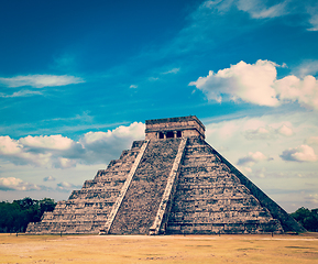 Image showing Mayan pyramid in Chichen-Itza, Mexico