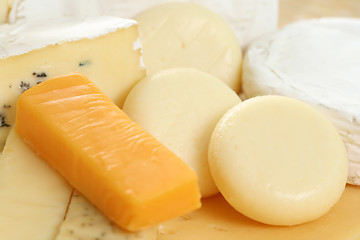 Image showing board of cheese
