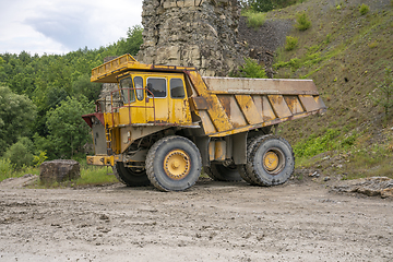 Image showing yellow haul truck