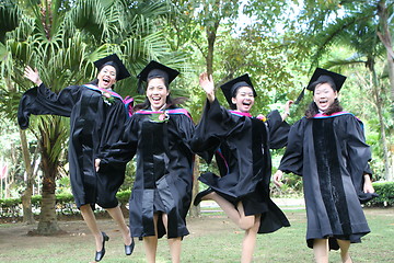 Image showing graduates