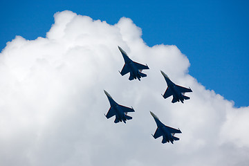 Image showing Aerobatic group 