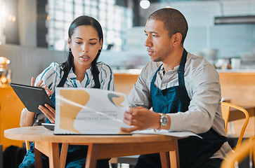 Image showing Partnership of cafe barista, entrepreneur and small business owners planning budget, menu and vision for coffee shop or restaurant success. Startup leaders in collaboration working on digital tablet