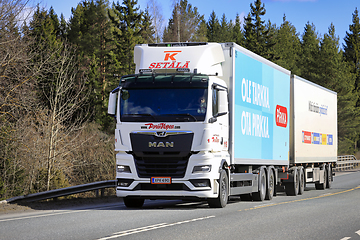 Image showing White MAN TGX 26.510 Truck Refrigerated Transport