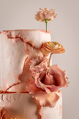 Image showing Close up of beautiful wedding cake