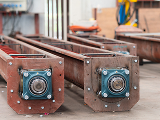 Image showing Ball bearings on screw conveyors