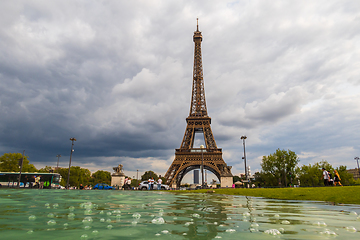 Image showing Eiffel tower and tourists seen from Trocadero Fountains in Paris