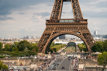 Image showing Tourists under the Eiffel tower seen from Trocadero in Paris