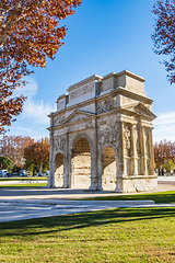 Image showing Roman triumphal arch, historical memorial building in Orange cit