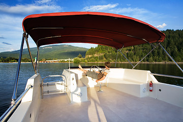 Image showing House boat on Lake