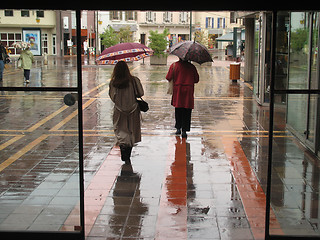 Image showing Wet shopping