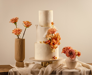 Image showing Beautiful wedding cake