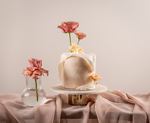 Image showing Stylish wedding cake