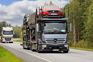 Image showing Mercedes-Benz Actros Vehicle Carrier Truck Transports Cars 