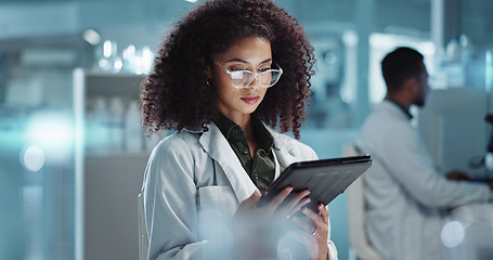 Image showing Tablet, reading and woman scientist in laboratory working on medical research, project or experiment. Science, career and female researcher with digital technology for pharmaceutical innovation.