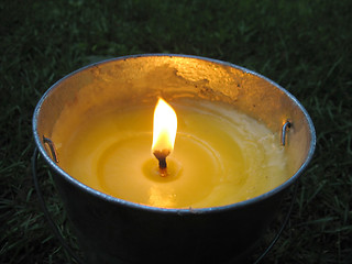 Image showing citronella bucket candle