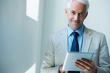 Image showing Portrait of businessman, CEO and tablet in office for research, communication or task management with confident smile. Male leader, face and technology for planning, agenda or networking in corporate