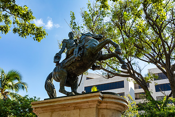Image showing Statue of Simon Bolivar in Plaza de Bolivar, Santa Marta, Magdalena Department. Colombia.