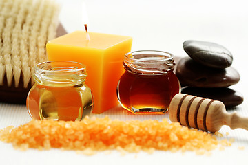 Image showing honey bath time