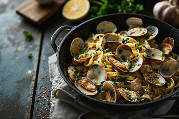 Image showing Delicious Clam Linguine in a Cast Iron Skillet