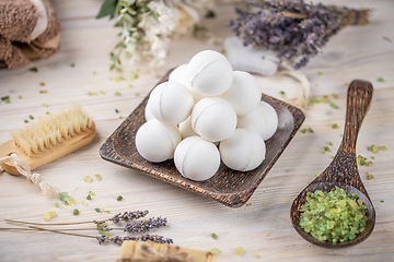 Image showing Natural bath bombs