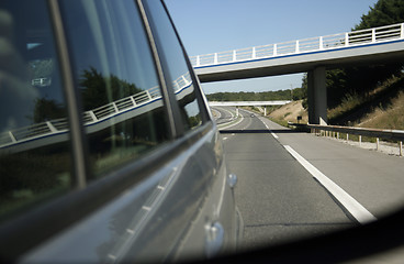 Image showing Car mirror reflection