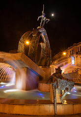 Image showing Water fountain at night